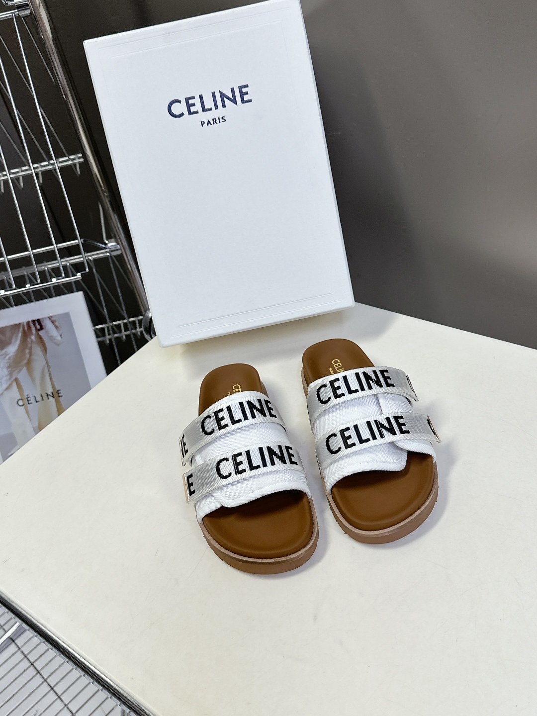  【CELINE】思琳代级别 春夏新品凯旋门复古罗马凉鞋拖鞋  进出专柜无压力，重工版，拒绝一眼假low