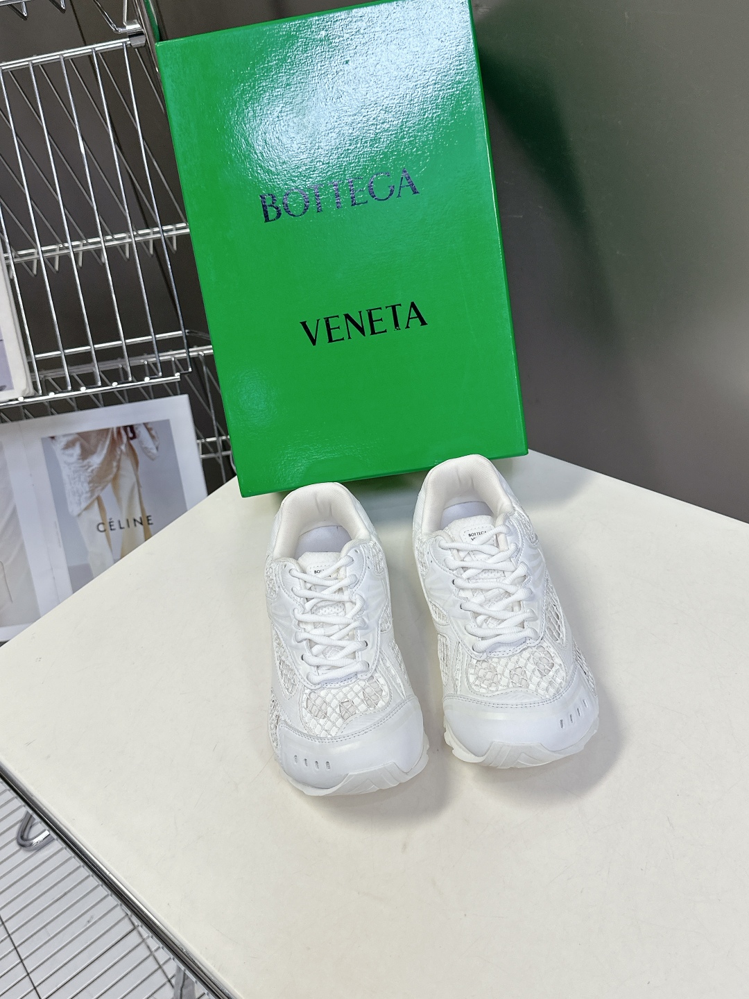  Bottega Veneta Orbit运动鞋 王一博 同款 情侣款老爹鞋
Runner运动鞋，采用轻