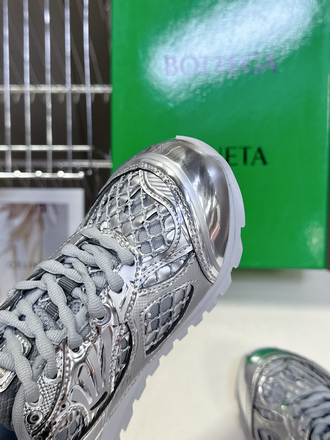  Bottega Veneta Orbit运动鞋 王一博 同款 情侣款老爹鞋
Runner运动鞋，采用轻