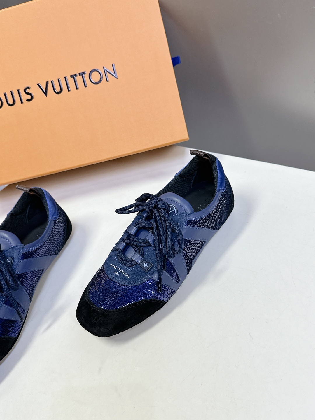 Louis Vuitton路易威登驴牌春夏Sneakerina系列 芭蕾运动鞋 德训鞋 平底鞋 原版三