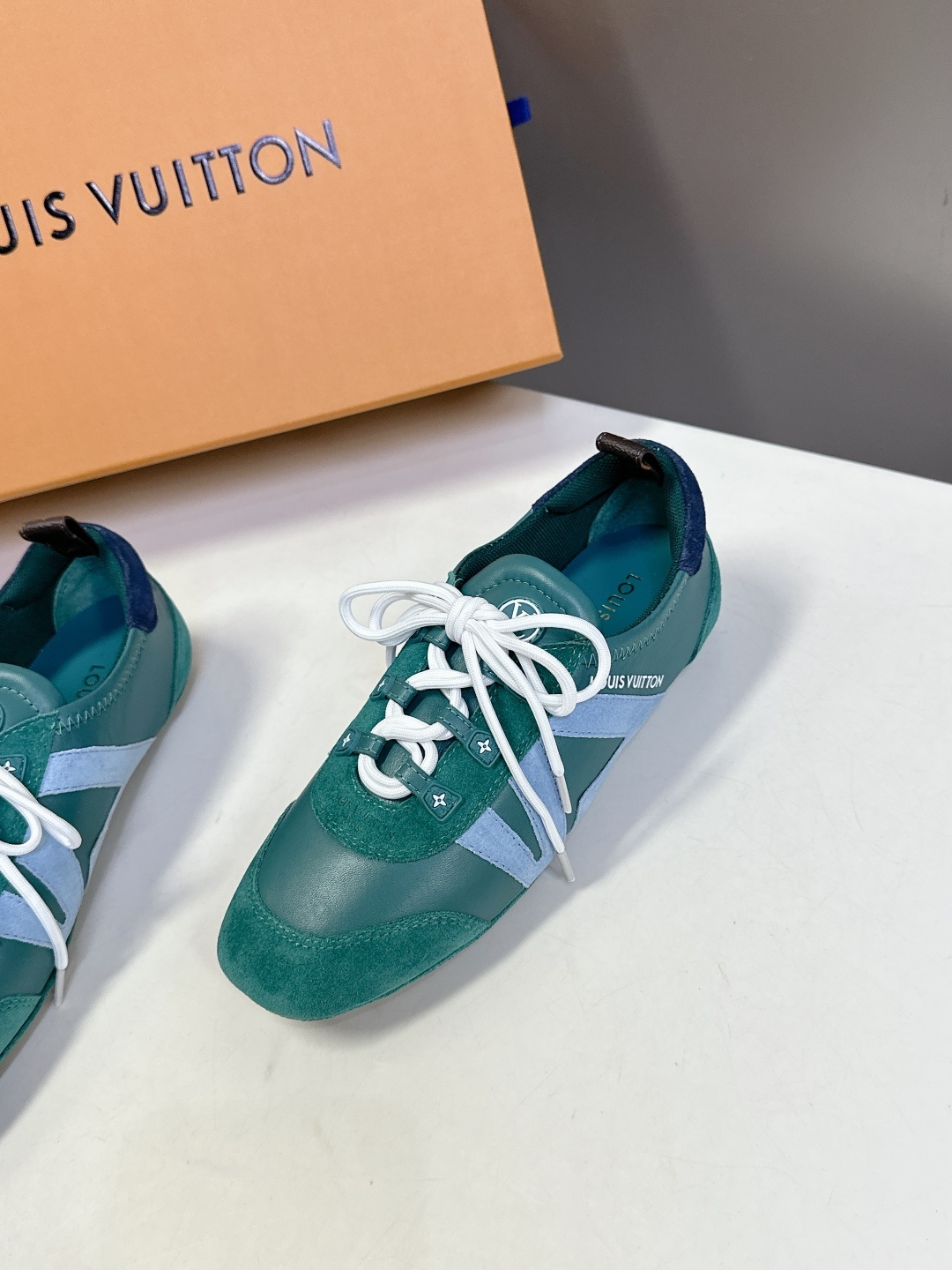 Louis Vuitton路易威登驴牌春夏Sneakerina系列 芭蕾运动鞋 德训鞋 平底鞋 原版三