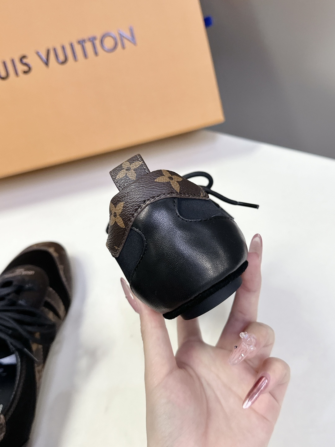 Louis Vuitton路易威登驴牌春夏Sneakerina系列 芭蕾运动鞋 德训鞋 平底鞋 原版三