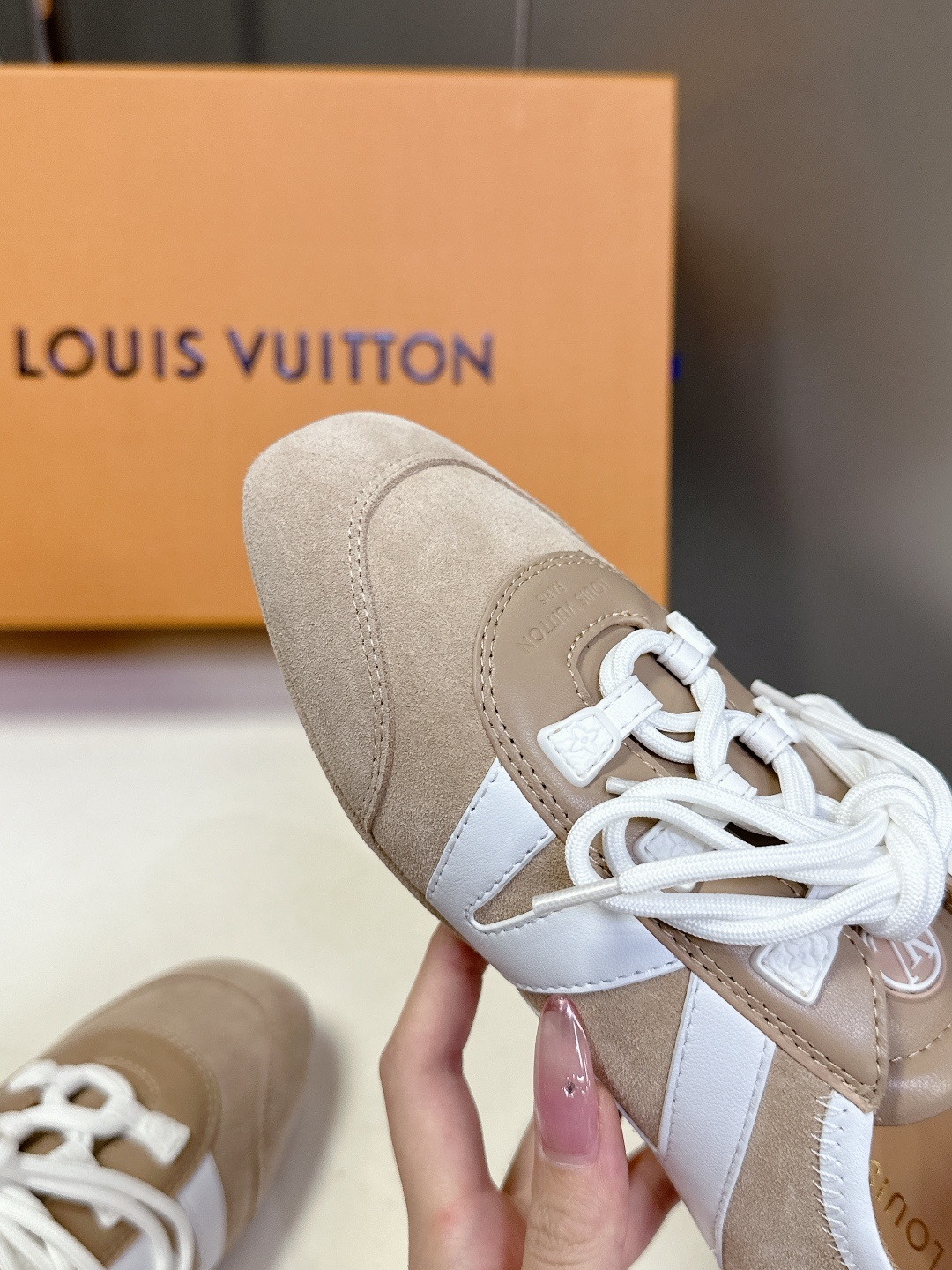 Louis Vuitton路易威登驴牌春夏Sneakerina系列 芭蕾运动鞋 德训鞋 平底鞋 原版三