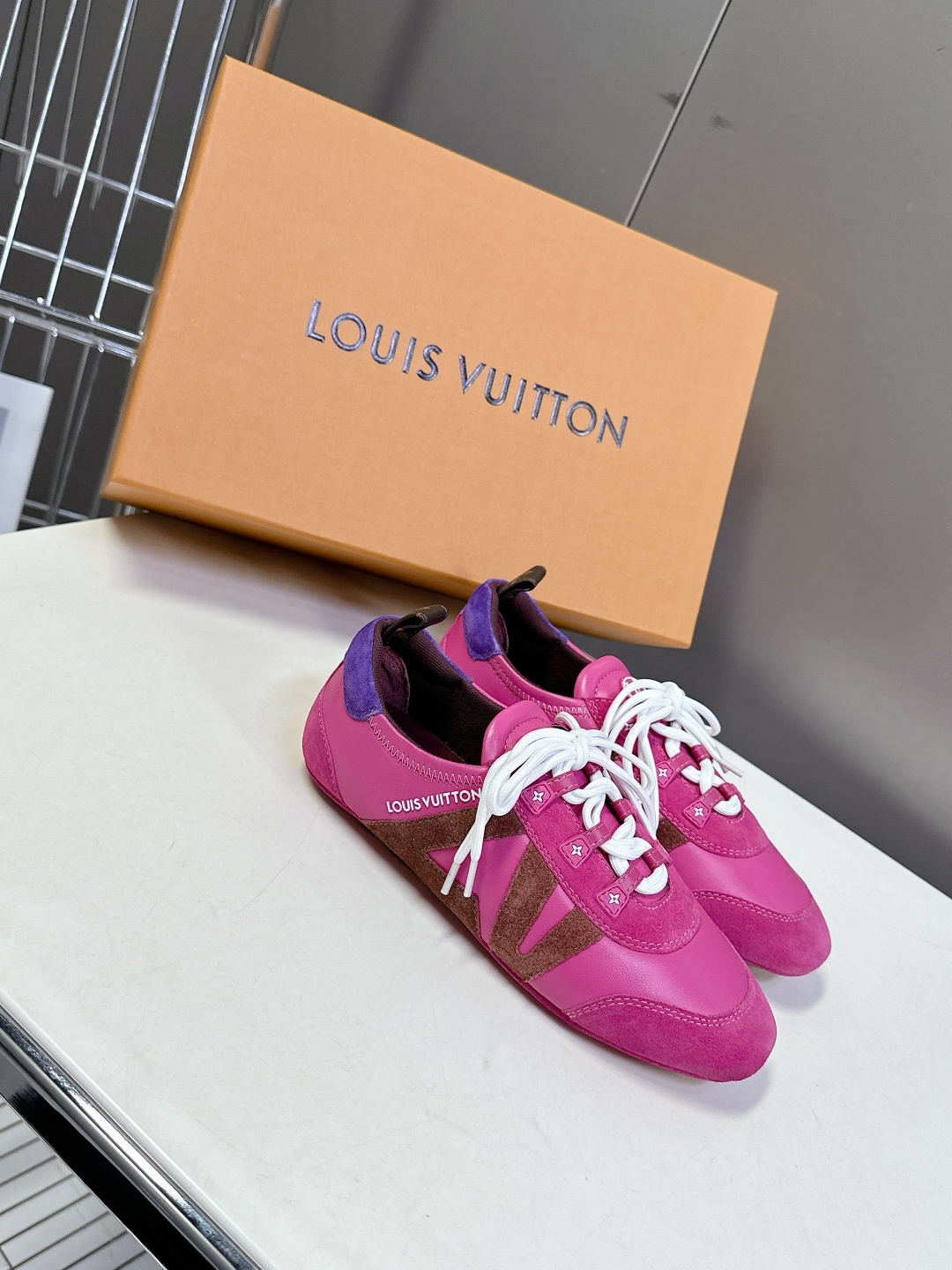 Louis Vuitton路易威登驴牌春夏Sneakerina系列 芭蕾运动鞋 德训鞋 平底鞋 原版三
