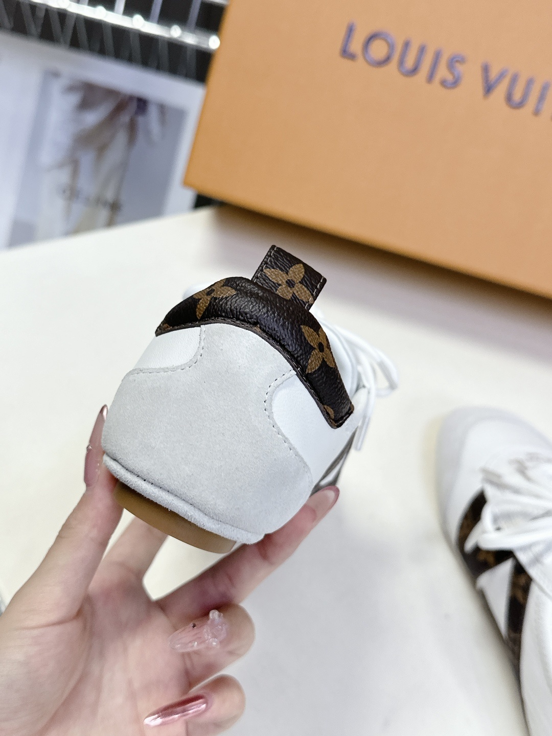 Louis Vuitton路易威登驴牌春夏Sneakerina系列 芭蕾运动鞋 德训鞋 平底鞋 原版三