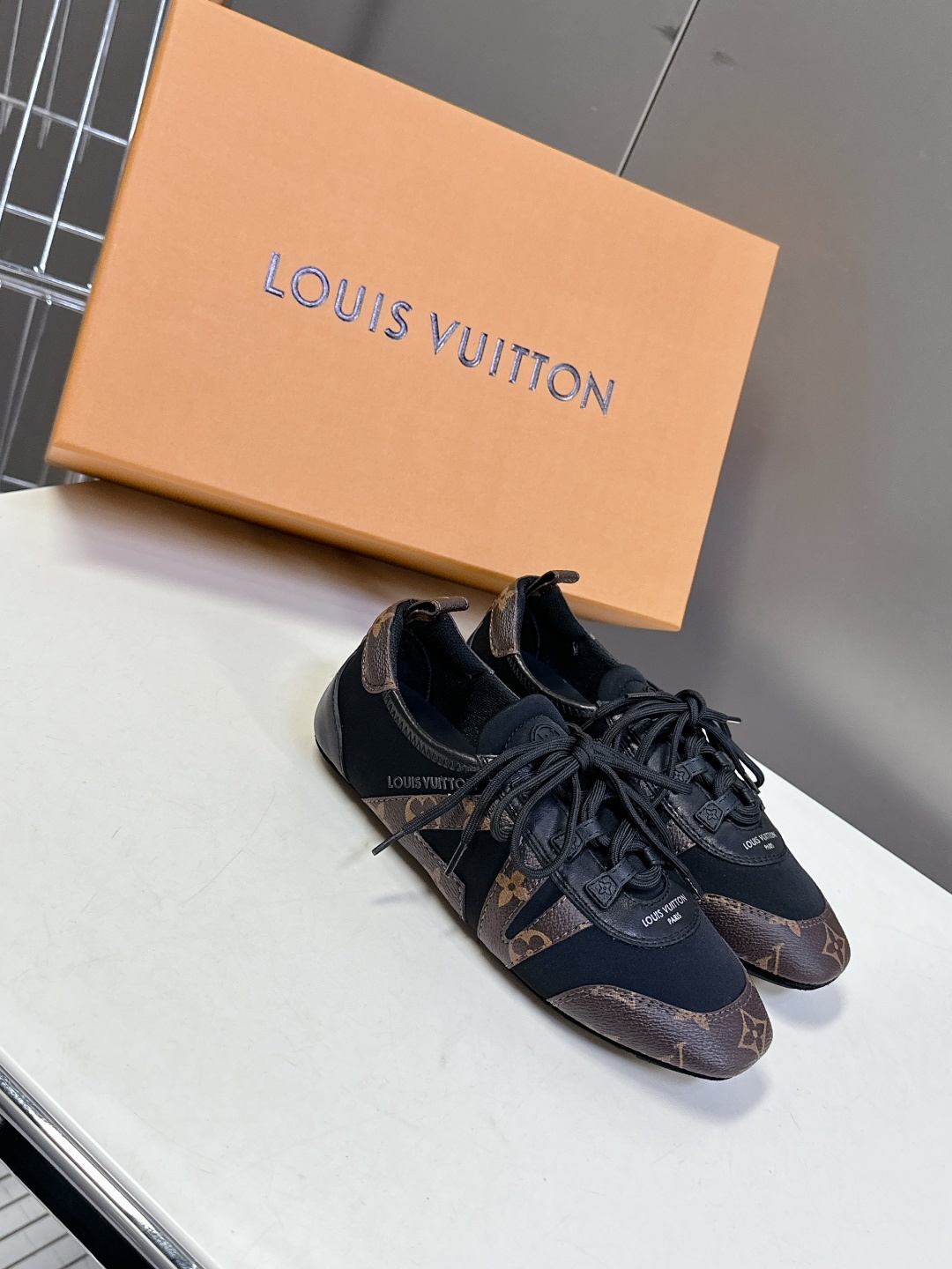 Louis Vuitton路易威登驴牌春夏Sneakerina系列 芭蕾运动鞋 德训鞋 平底鞋 原版三