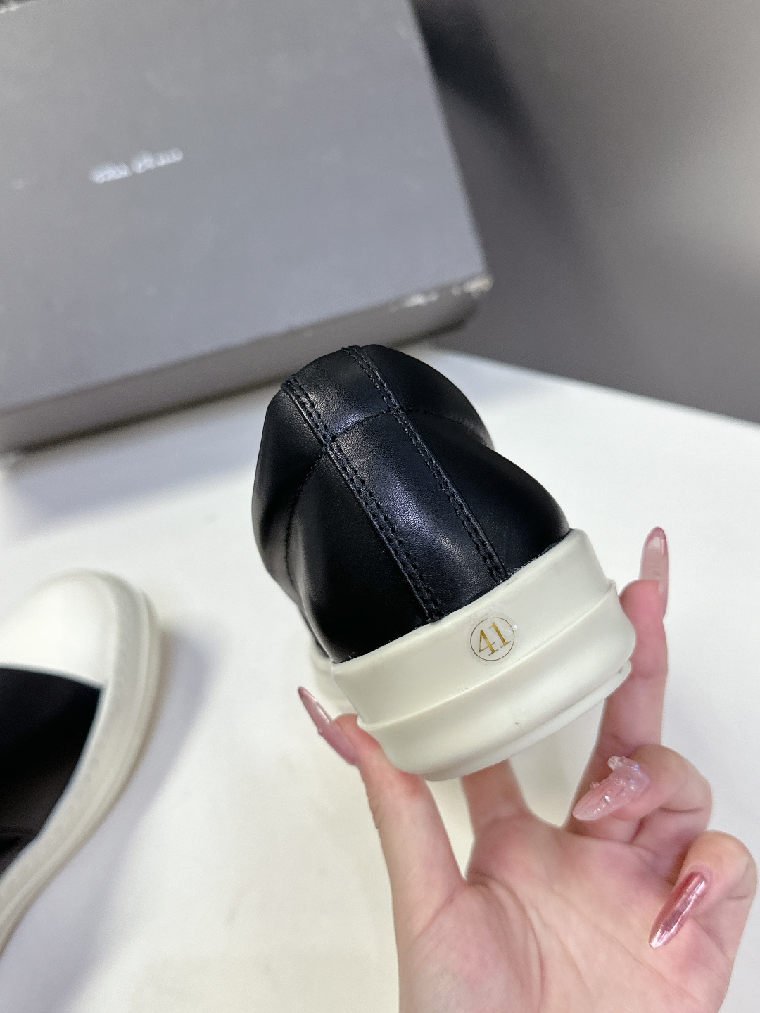 男➕10 RO欧文斯Rickowens 主线情侣款西瓜头一脚蹬
     经典永不过时版型 超多时尚博主