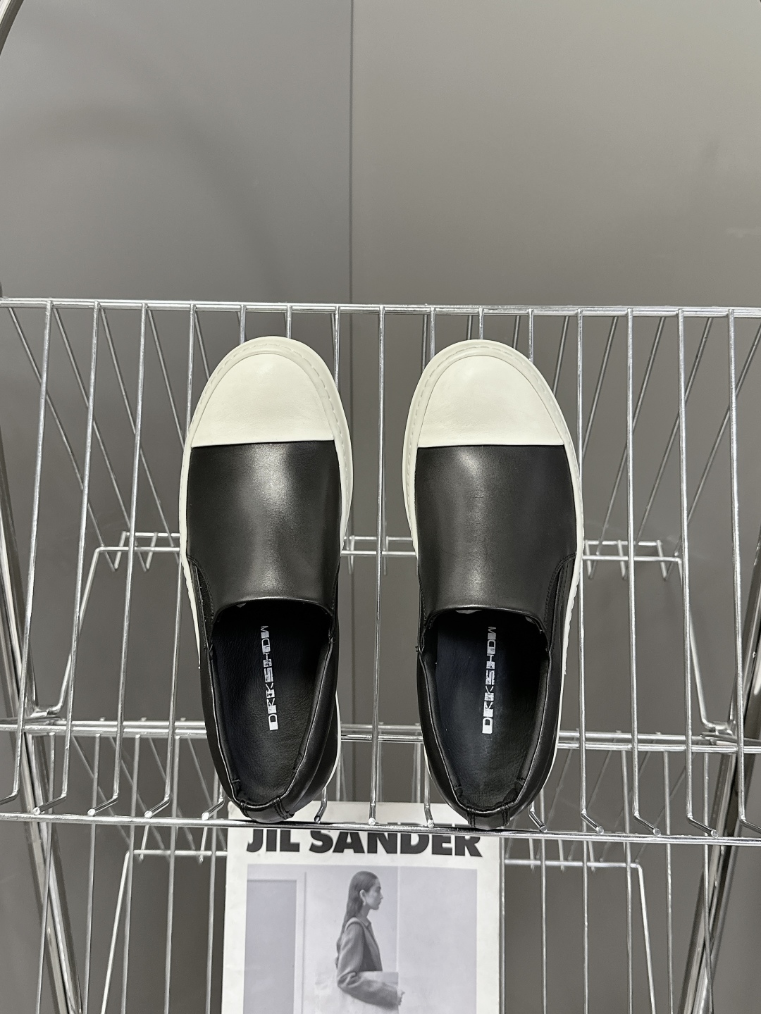 男➕10 RO欧文斯Rickowens 主线情侣款西瓜头一脚蹬
     经典永不过时版型 超多时尚博主