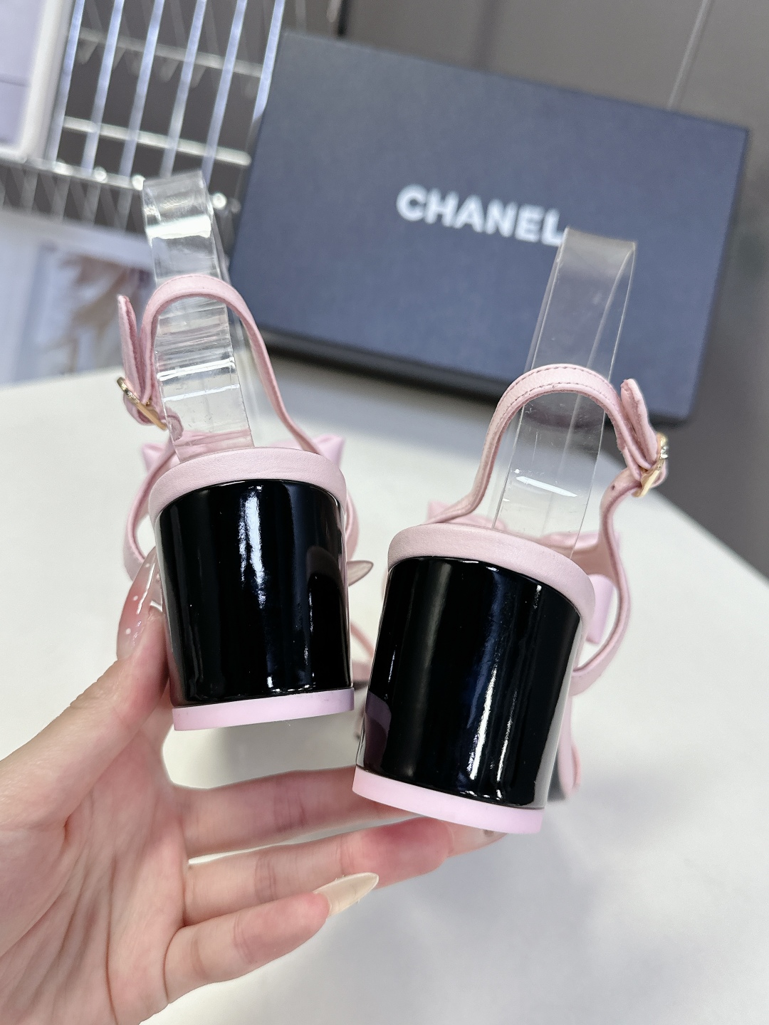 chanel香奈儿春夏最新款蝴蝶结凉鞋 超多网红时尚博主种草 夏天必备 柜柜原版购入完美复刻 手工包扎