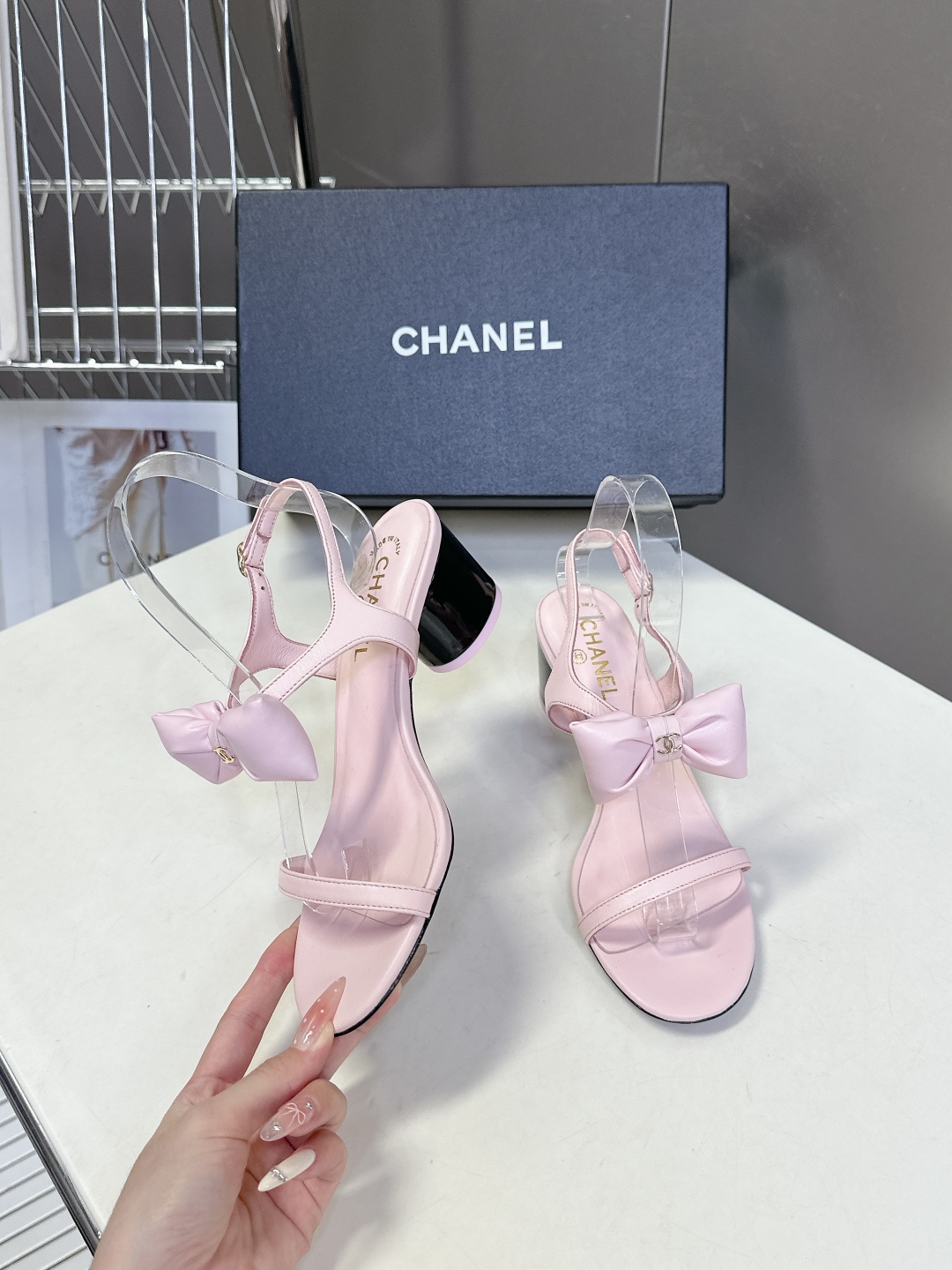  chanel香奈儿春夏最新款蝴蝶结凉鞋 超多网红时尚博主种草 夏天必备 柜柜原版购入完美复刻 手工包扎