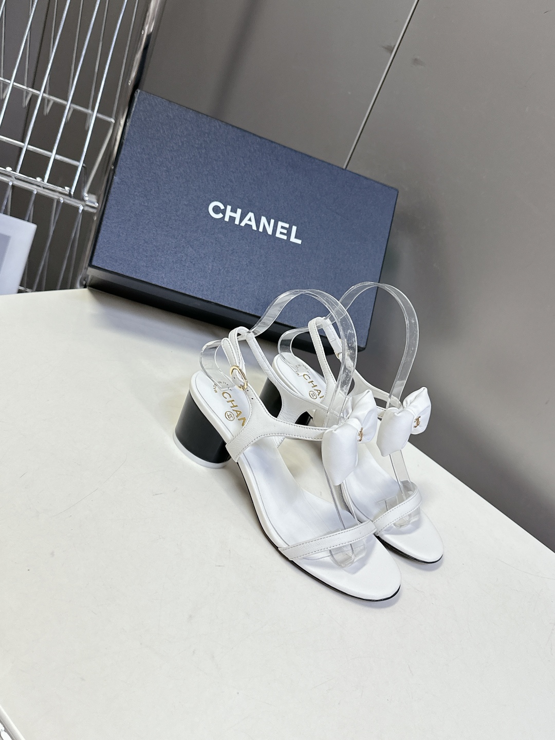  chanel香奈儿春夏最新款蝴蝶结凉鞋 超多网红时尚博主种草 夏天必备 柜柜原版购入完美复刻 手工包扎
