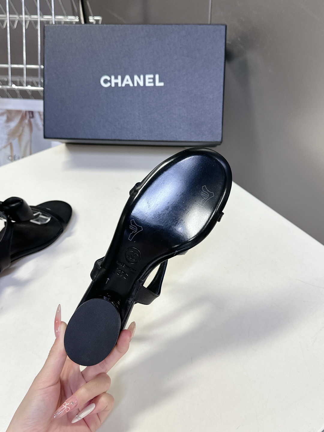  chanel香奈儿春夏最新款蝴蝶结凉鞋 超多网红时尚博主种草 夏天必备 柜柜原版购入完美复刻 手工包扎