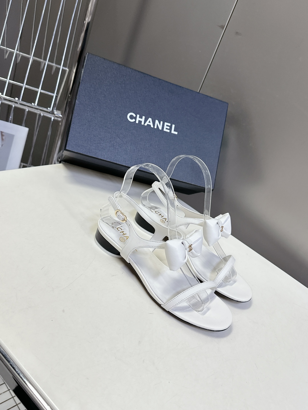  chanel香奈儿春夏最新款蝴蝶结凉鞋 超多网红时尚博主种草 夏天必备 柜柜原版购入完美复刻 手工包扎