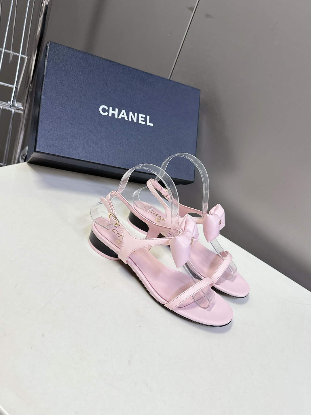  chanel香奈儿春夏最新款蝴蝶结凉鞋 超多网红时尚博主种草 夏天必备 柜柜原版购入完美复刻 手工包扎