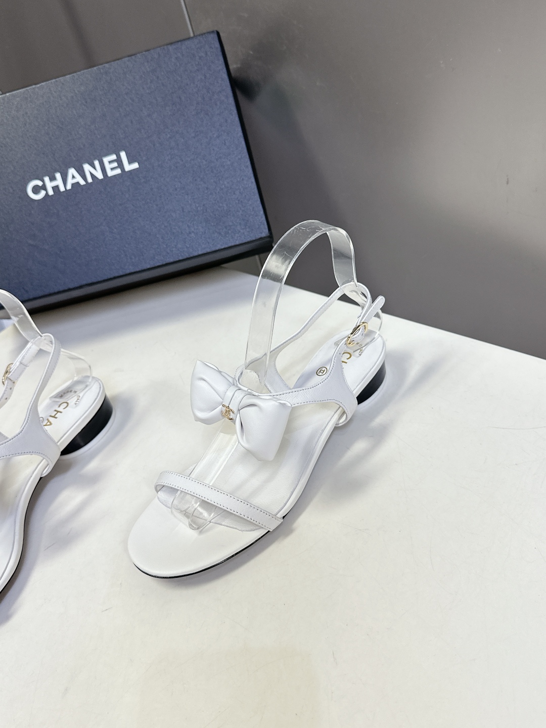  chanel香奈儿春夏最新款蝴蝶结凉鞋 超多网红时尚博主种草 夏天必备 柜柜原版购入完美复刻 手工包扎