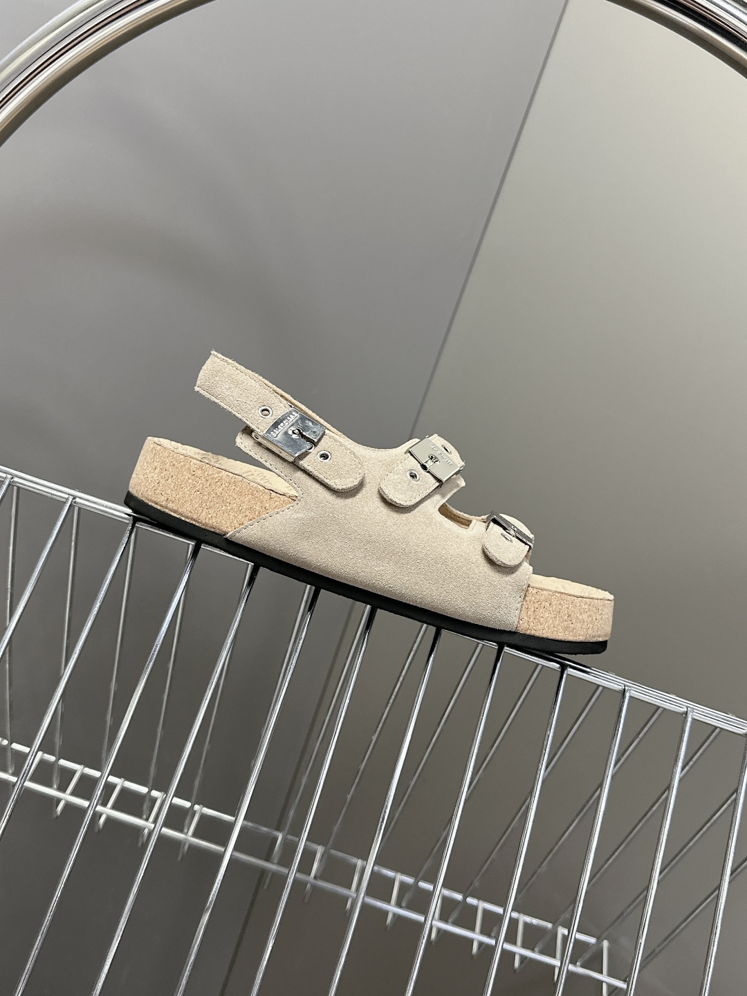  男装➕10 Balenciaga巴黎世家 X Scholl联名款木塞底勃肯情侣款拖鞋 凉鞋
   以巴