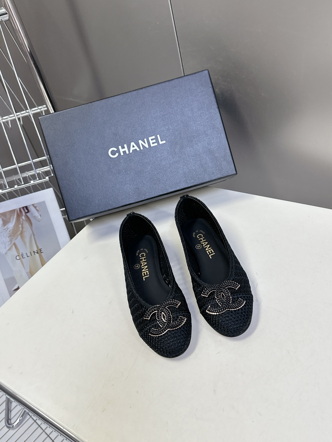  CHANEL香奈儿经典芭蕾舞单鞋                         超经典的鞋型设计 永