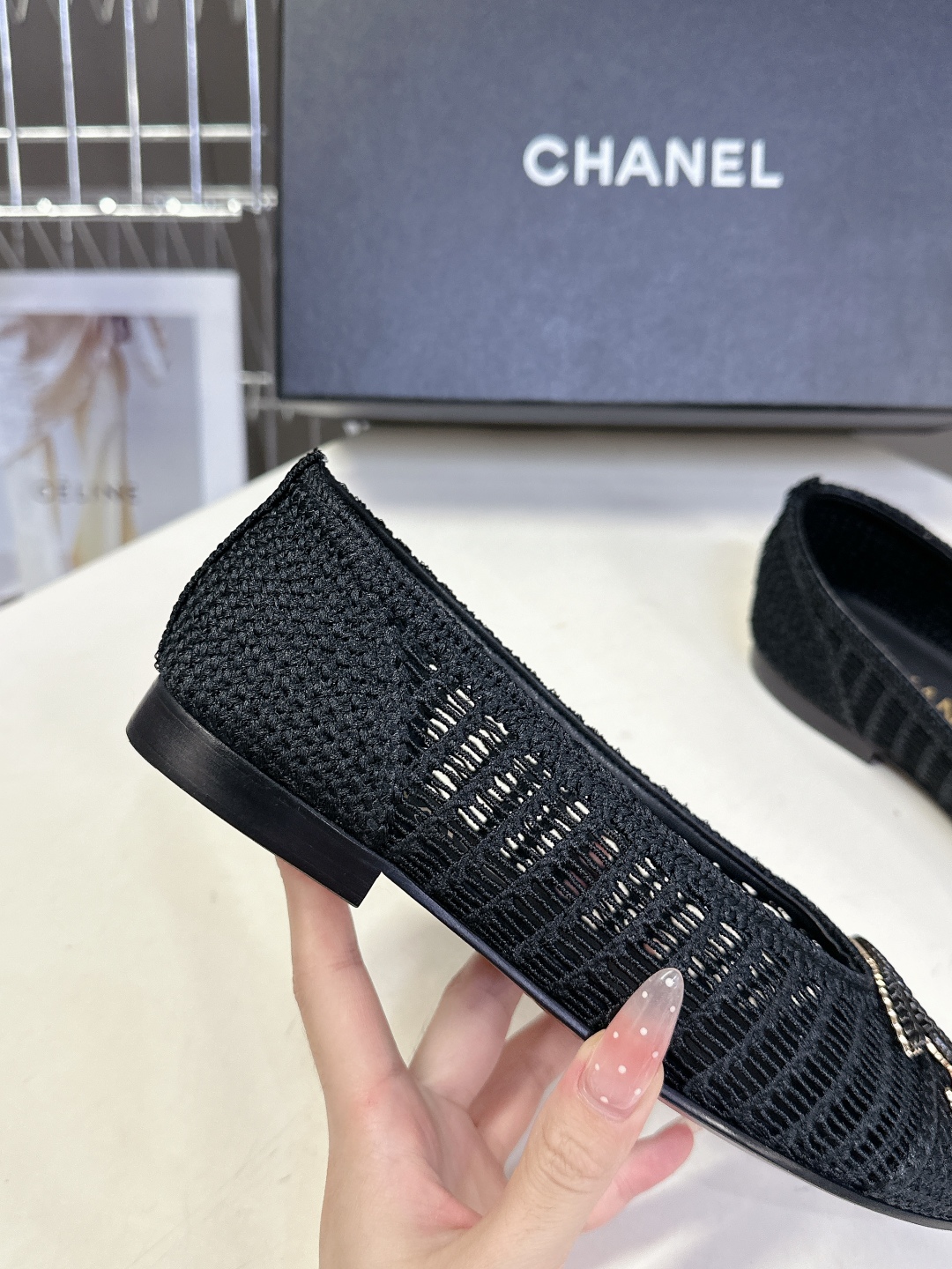  CHANEL香奈儿经典芭蕾舞单鞋                         超经典的鞋型设计 永