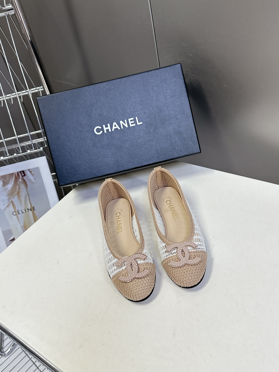  CHANEL香奈儿经典芭蕾舞单鞋                         超经典的鞋型设计 永