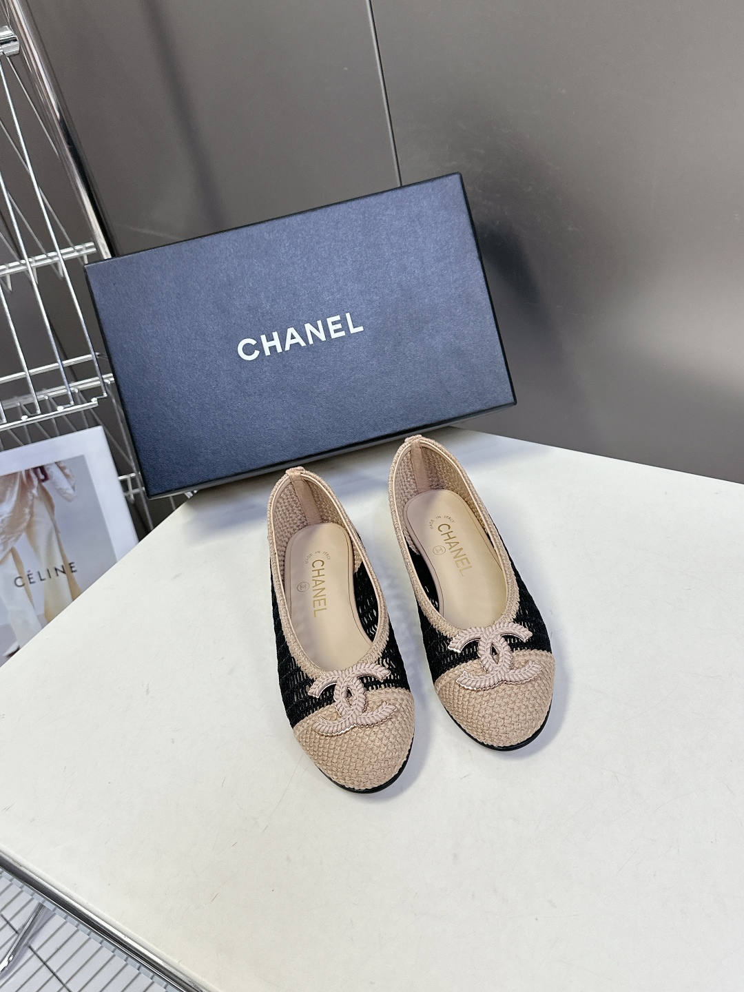  CHANEL香奈儿经典芭蕾舞单鞋                         超经典的鞋型设计 永