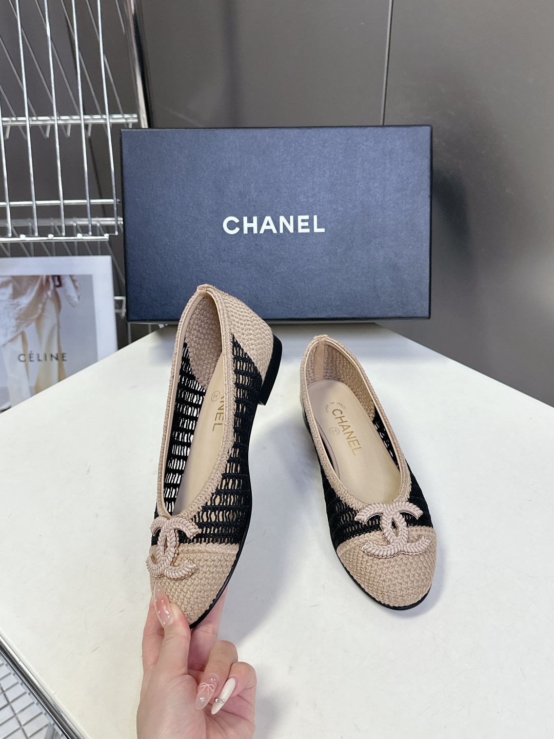  CHANEL香奈儿经典芭蕾舞单鞋                         超经典的鞋型设计 永