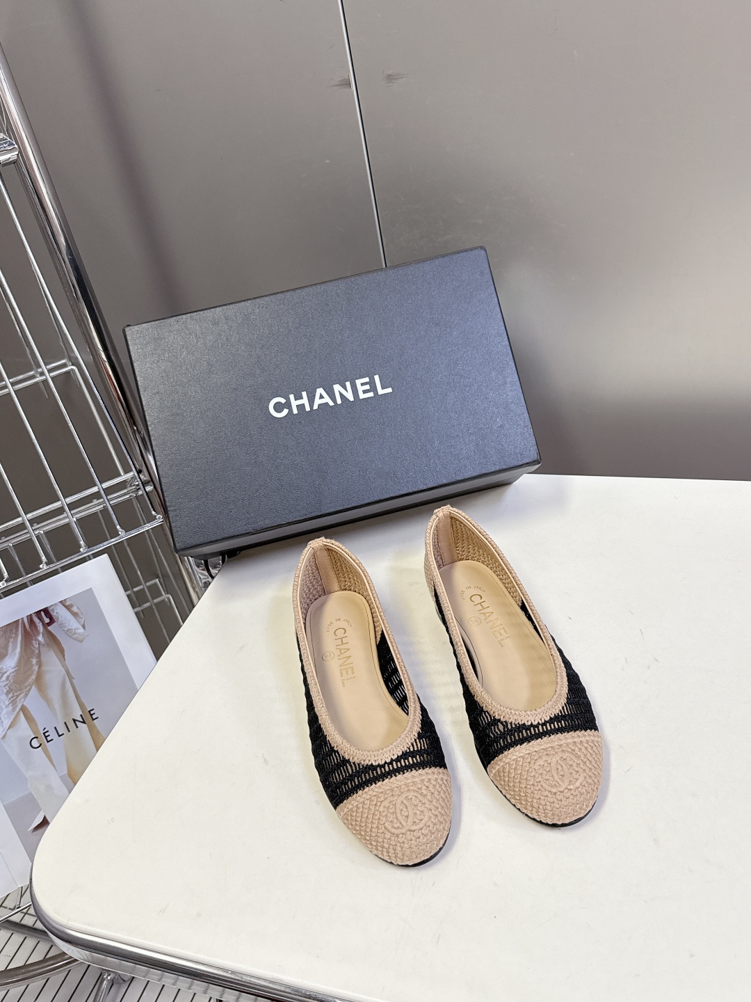  CHANEL香奈儿经典芭蕾舞单鞋                         超经典的鞋型设计 永