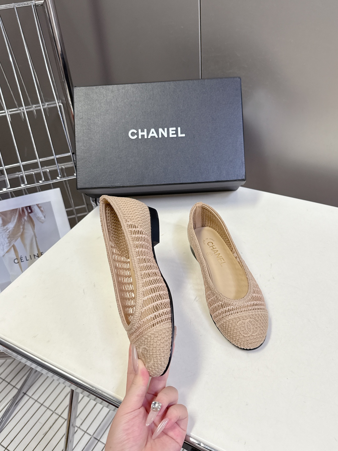  CHANEL香奈儿经典芭蕾舞单鞋                         超经典的鞋型设计 永