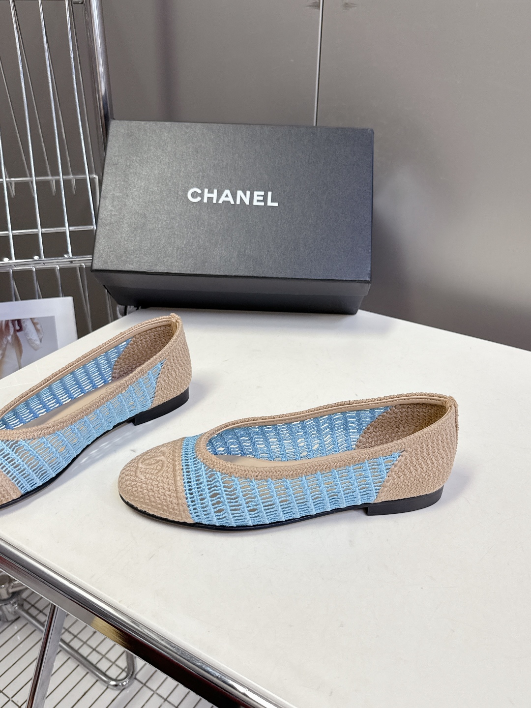  CHANEL香奈儿经典芭蕾舞单鞋                         超经典的鞋型设计 永