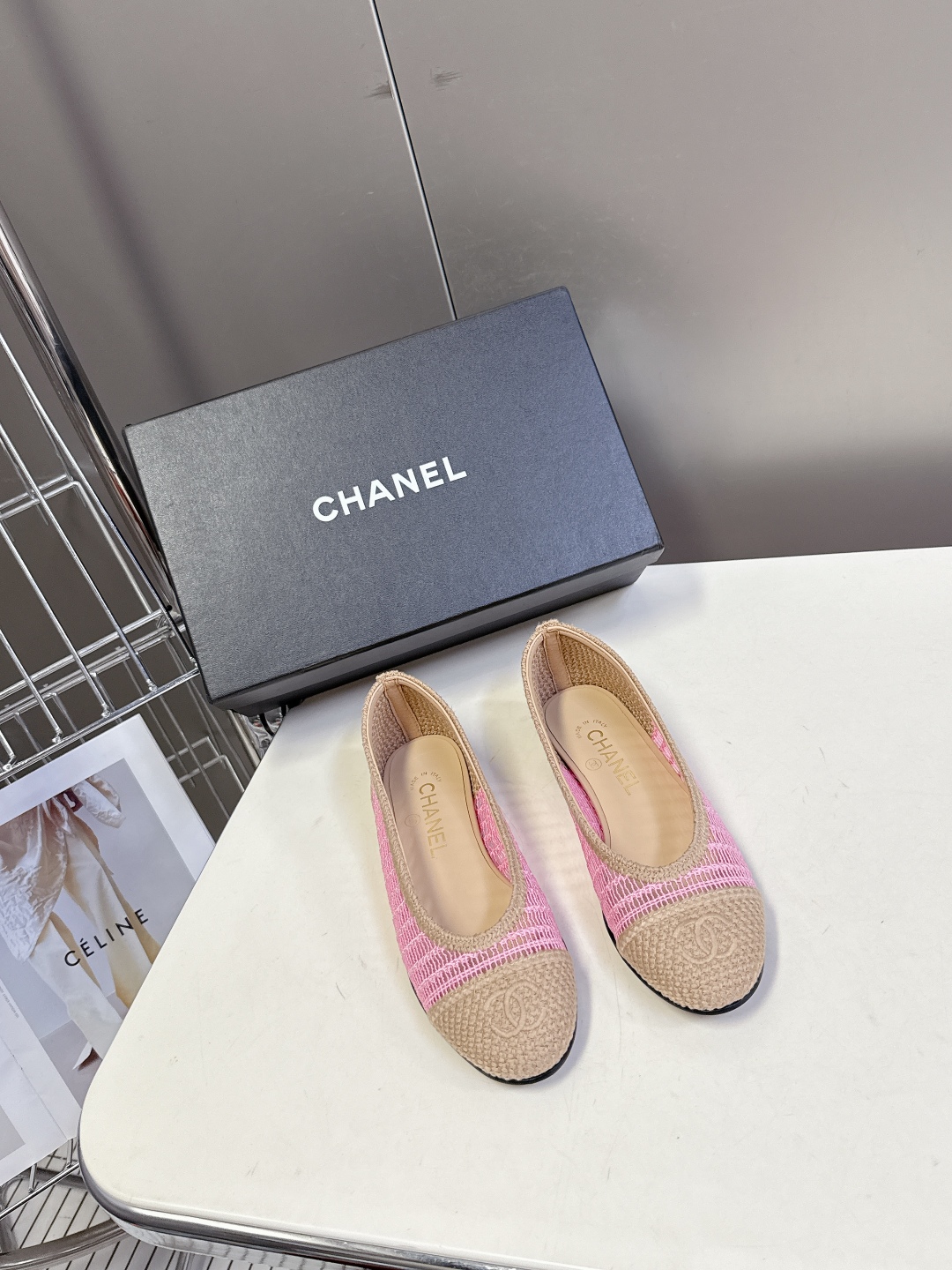  CHANEL香奈儿经典芭蕾舞单鞋                         超经典的鞋型设计 永