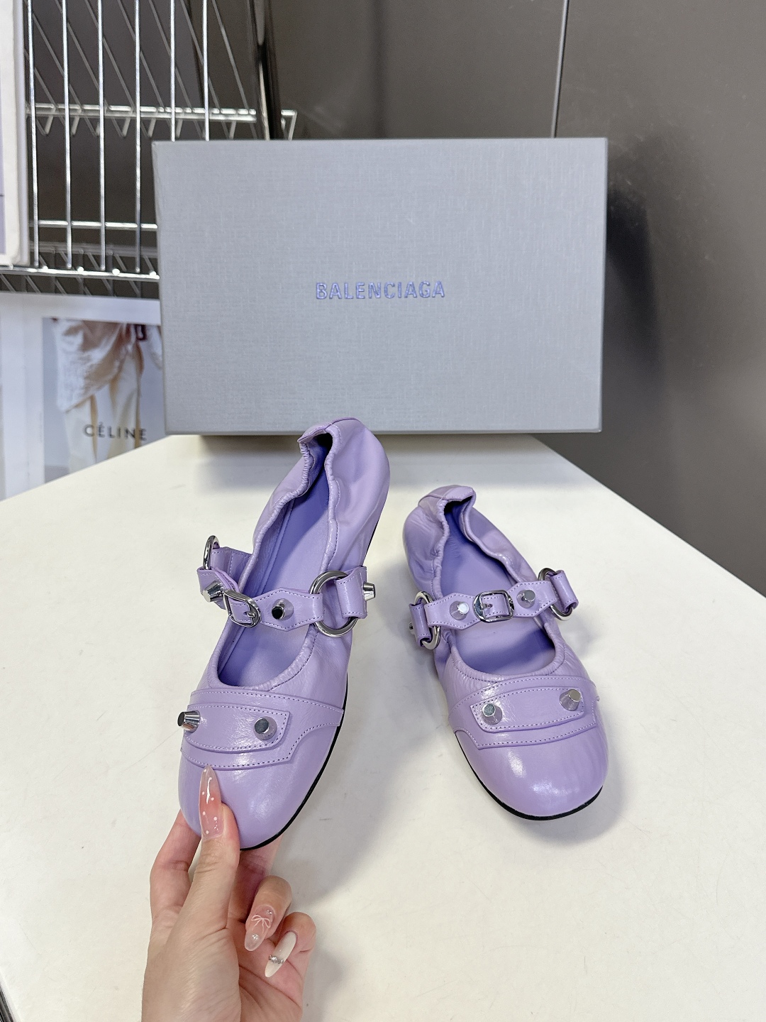  Balenciaga巴黎世家最新款芭蕾舞鞋                              