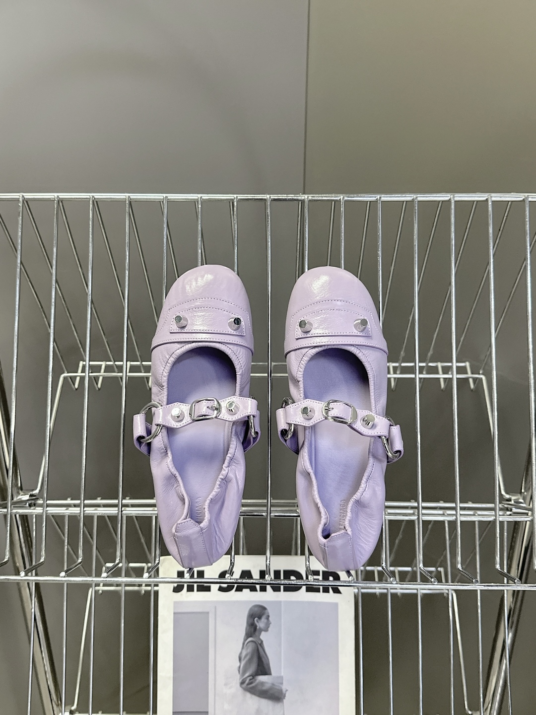  Balenciaga巴黎世家最新款芭蕾舞鞋                              