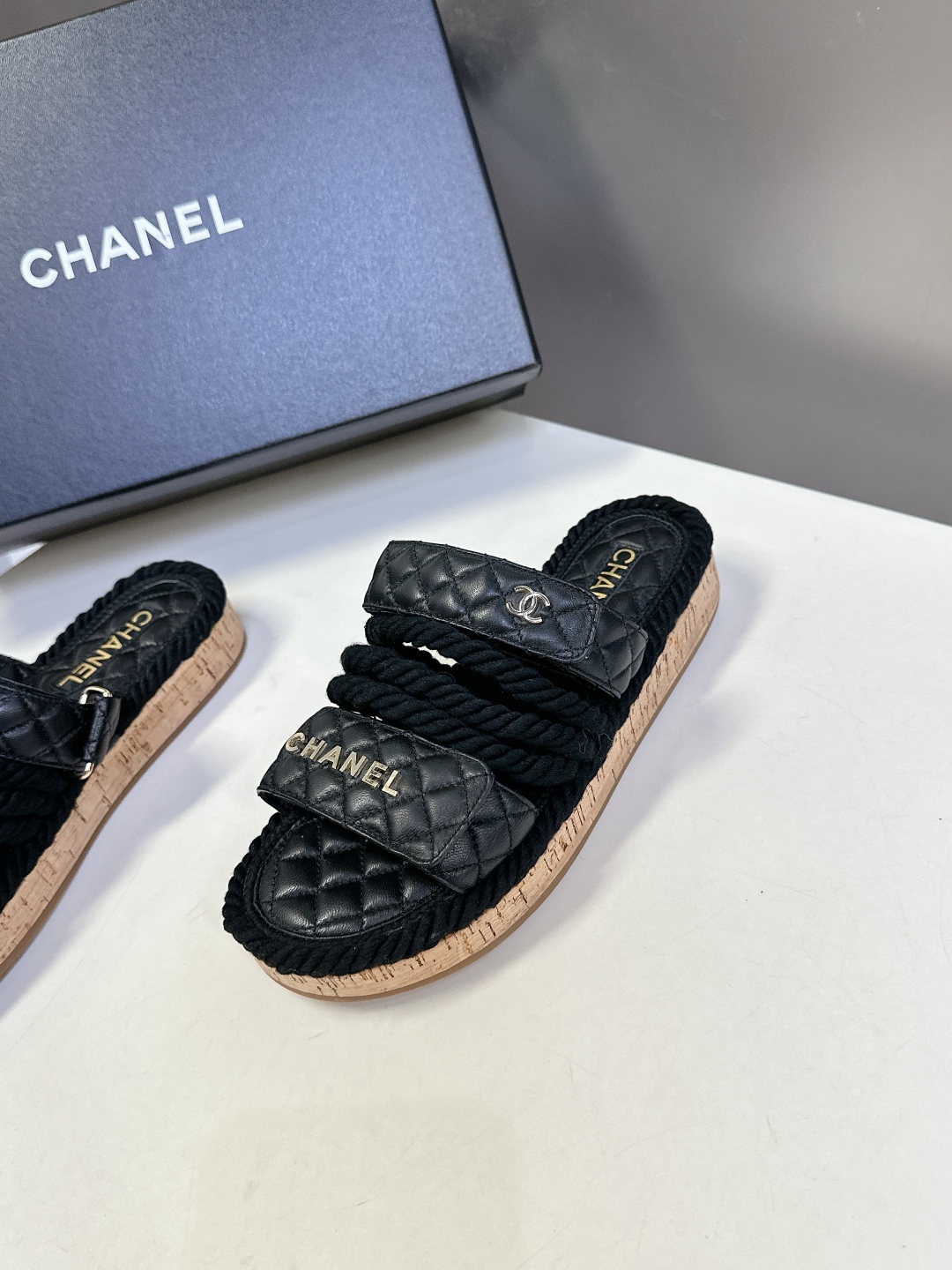  CHANEL香奈儿春夏最新款菱格拖鞋 凉鞋                              