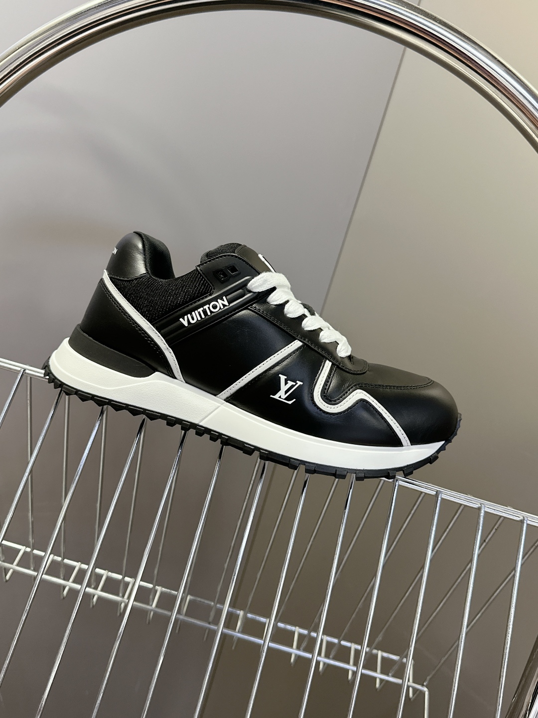  LV路易威登Run Away Maxi系列 胖丁 情侣款 厚底 运动鞋
  原版购入开发 做货 Run
