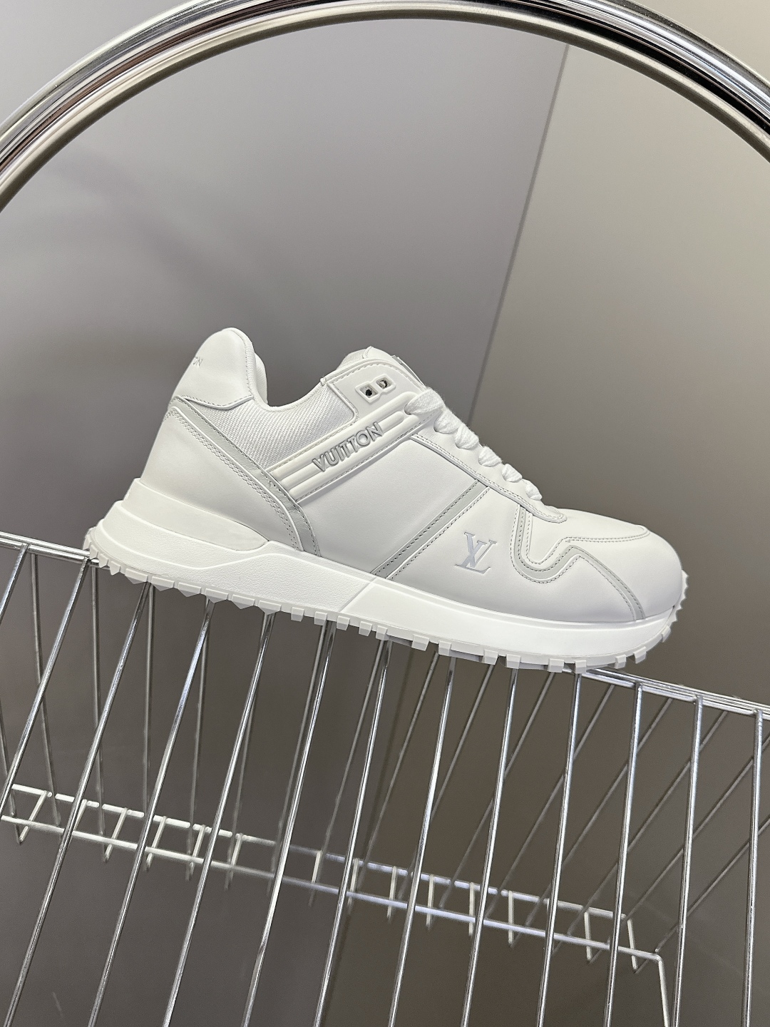  LV路易威登Run Away Maxi系列 胖丁 情侣款 厚底 运动鞋
  原版购入开发 做货 Run