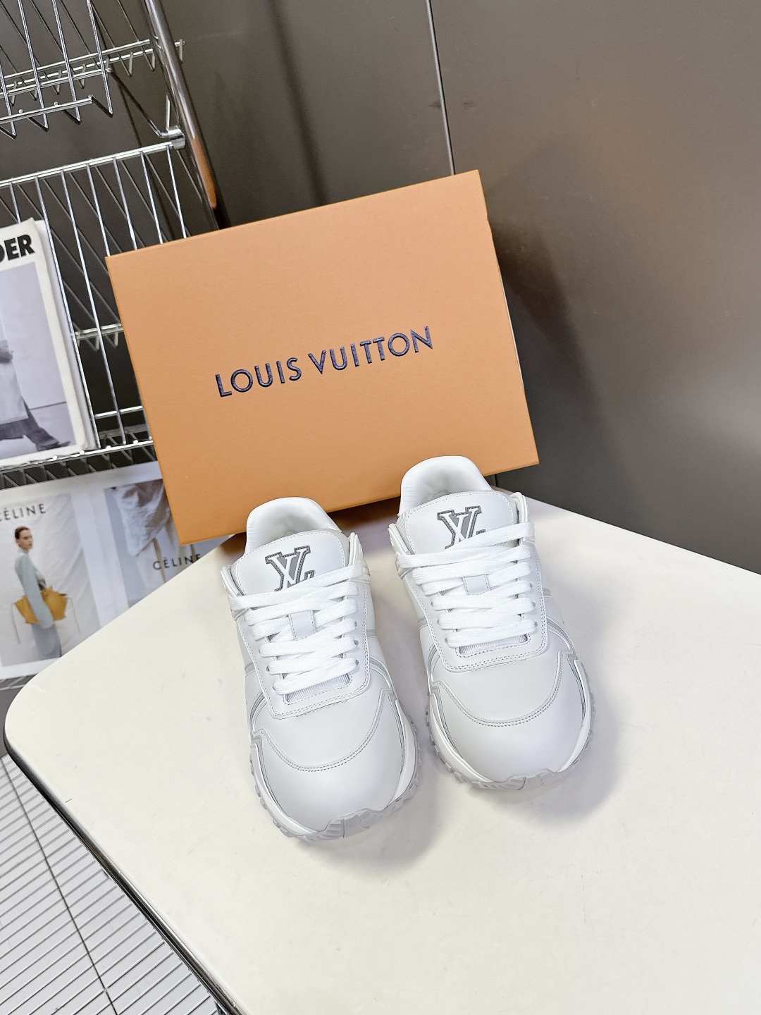  LV路易威登Run Away Maxi系列 胖丁 情侣款 厚底 运动鞋
  原版购入开发 做货 Run