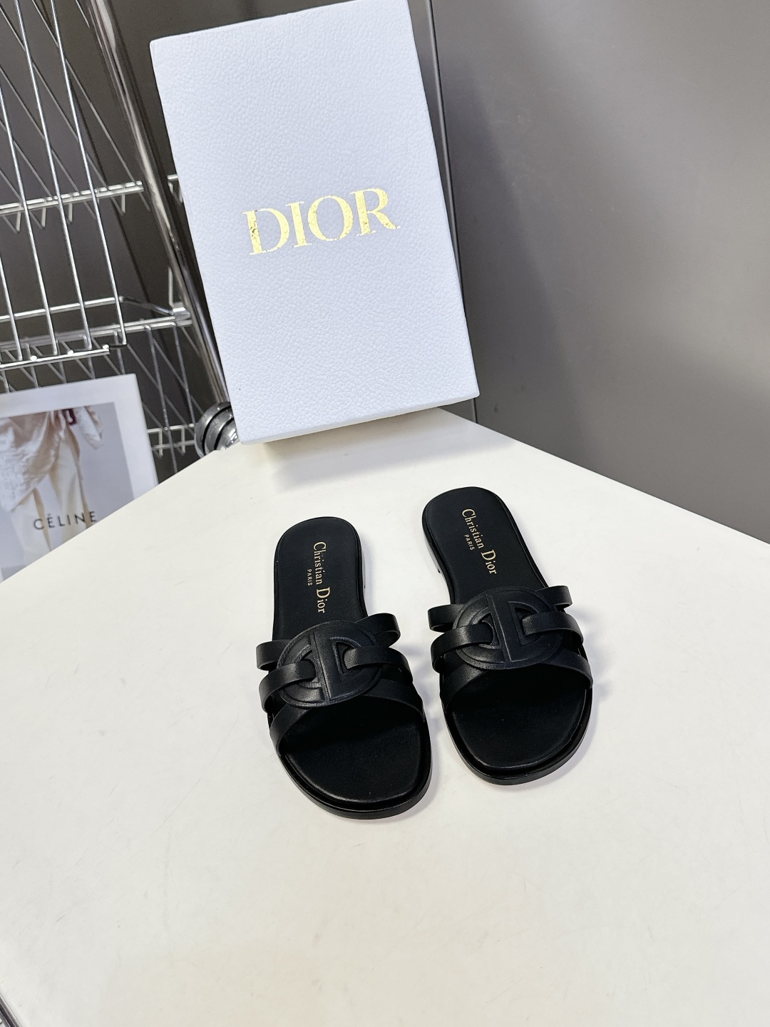  Dior迪奥25春夏最新款CD拖鞋                  超多明星时尚博主种草 夏季必备 