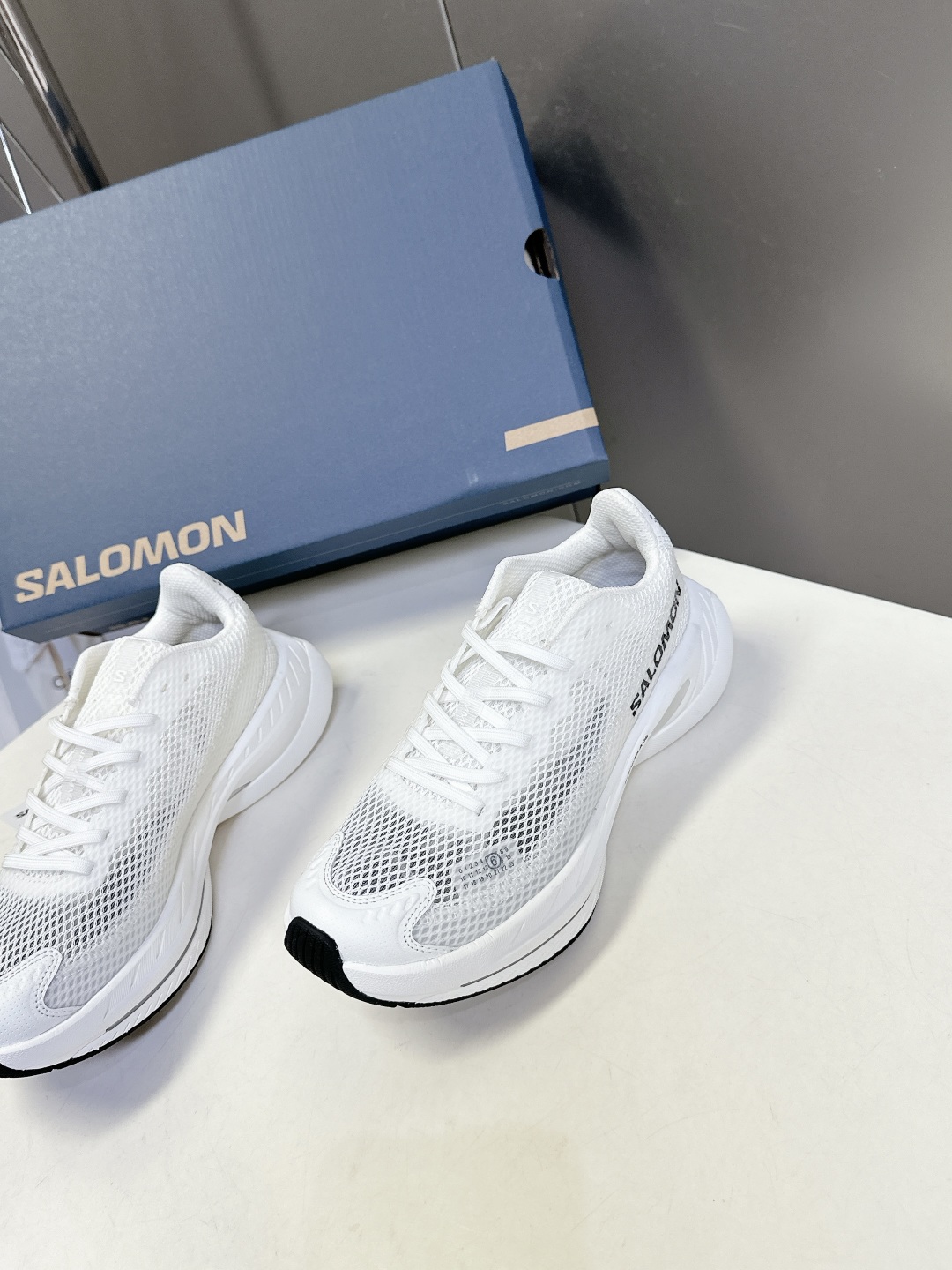  MM6 x SALOMON萨洛蒙 - Spectur Maison 户外 跑步鞋
  超多明星时尚博主