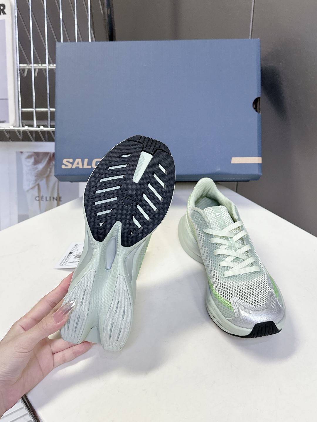 MM6 x SALOMON萨洛蒙 - Spectur Maison 户外 跑步鞋
超多明星时尚博主