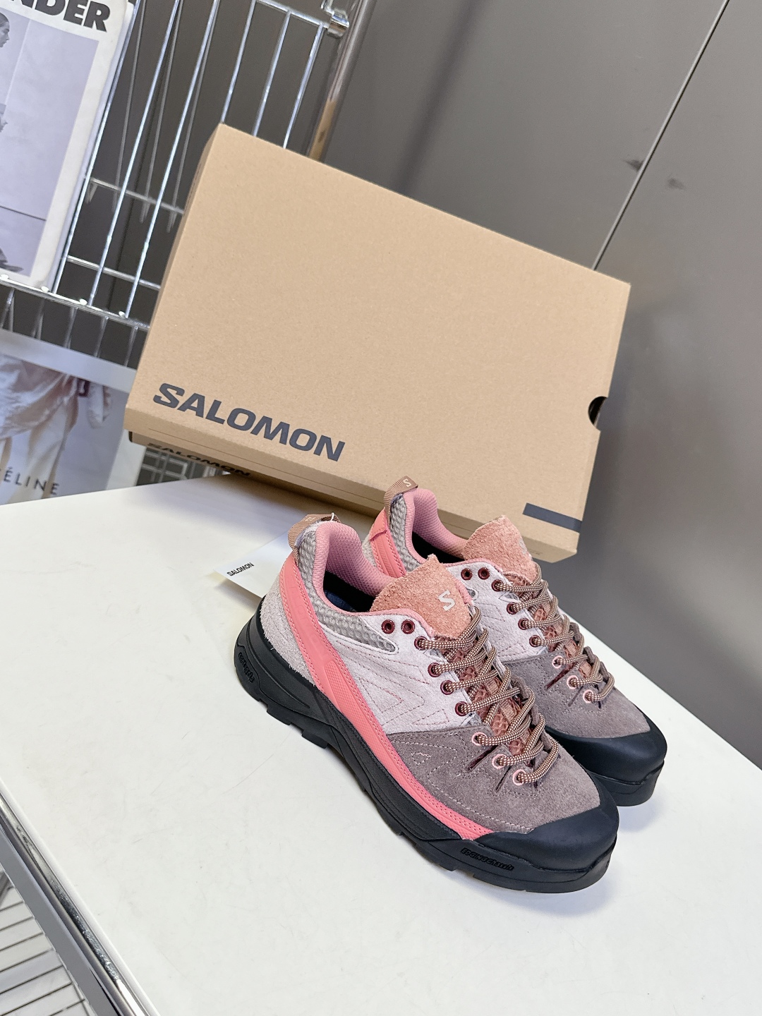  SALOMON XT WHISPER 萨洛蒙 户外休闲 运动鞋
 超多明星时尚博主种草原版购入开发 做