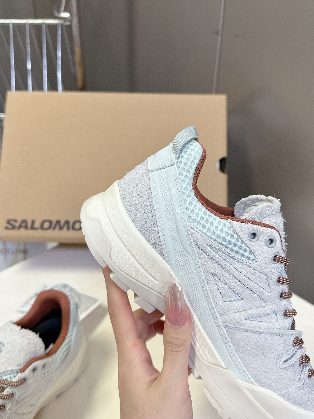  SALOMON XT WHISPER 萨洛蒙 户外休闲 运动鞋
 超多明星时尚博主种草原版购入开发 做