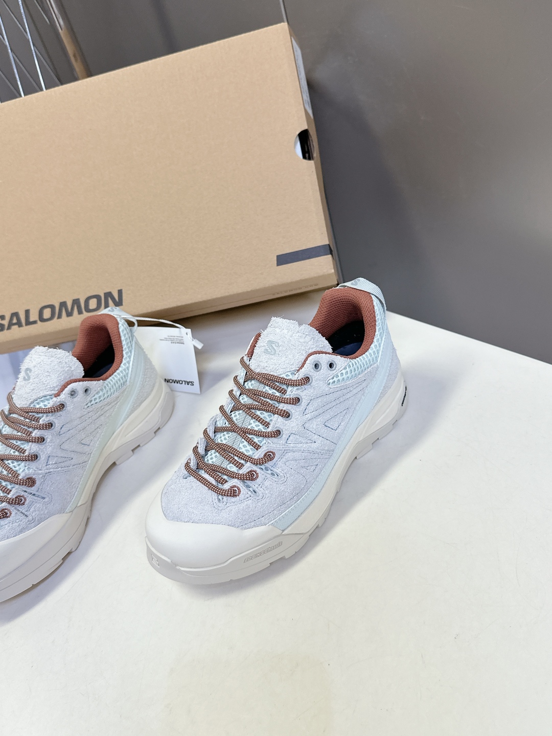  SALOMON XT WHISPER 萨洛蒙 户外休闲 运动鞋
 超多明星时尚博主种草原版购入开发 做