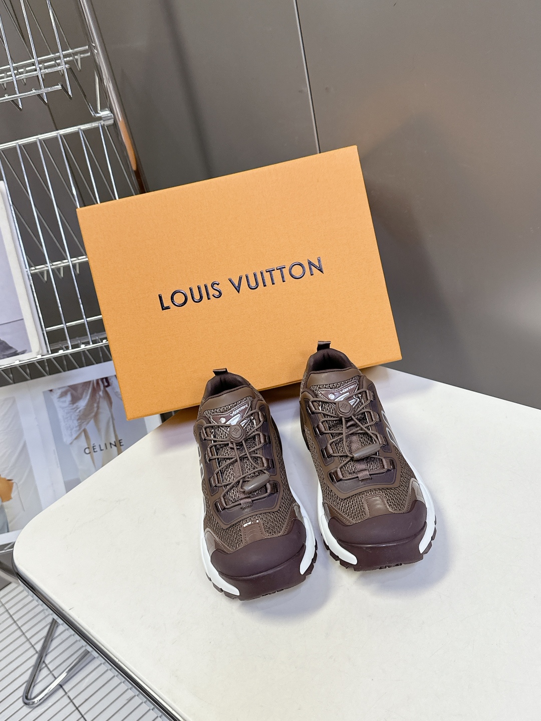  Louis Vuitton 路易威登最新款 运动鞋 休闲鞋
    超多明星时尚博主种草 LV运动鞋以