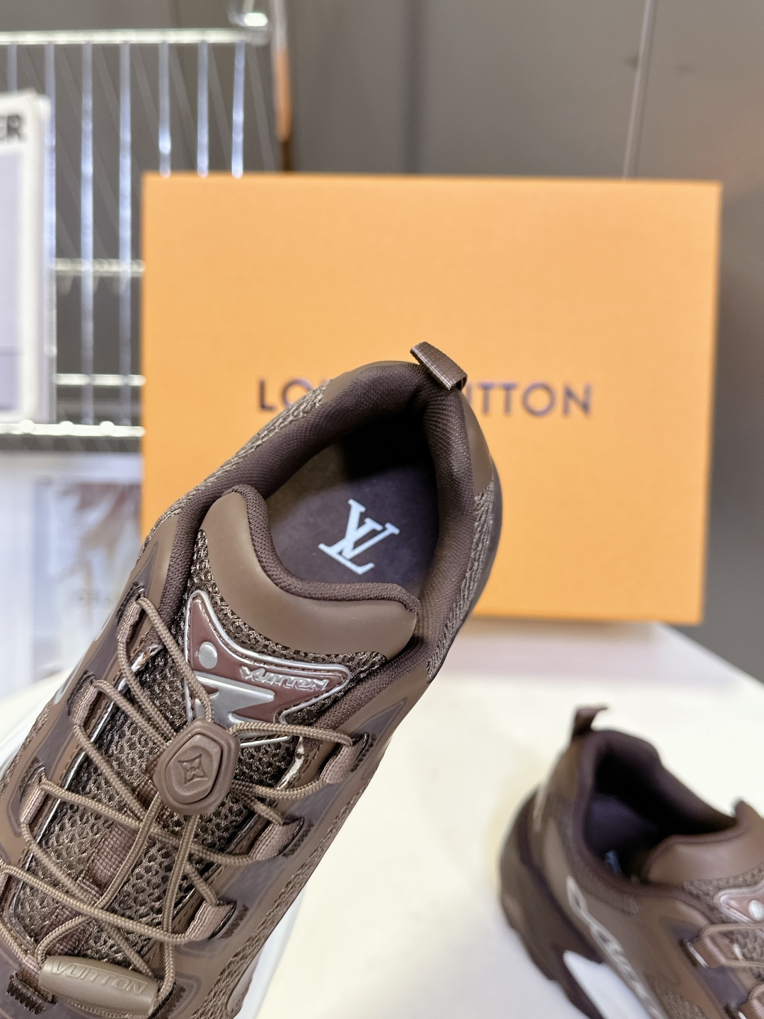  Louis Vuitton 路易威登最新款 运动鞋 休闲鞋
    超多明星时尚博主种草 LV运动鞋以