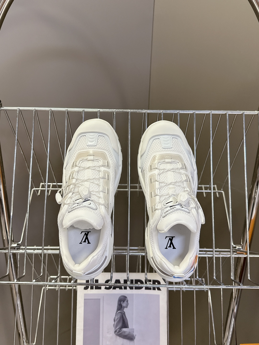  Louis Vuitton 路易威登最新款 运动鞋 休闲鞋
    超多明星时尚博主种草 LV运动鞋以