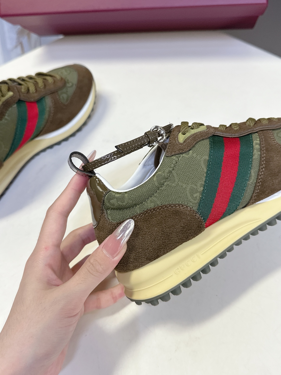  GUCCI古驰2025最新春夏走秀款 运动鞋 阿甘鞋                         