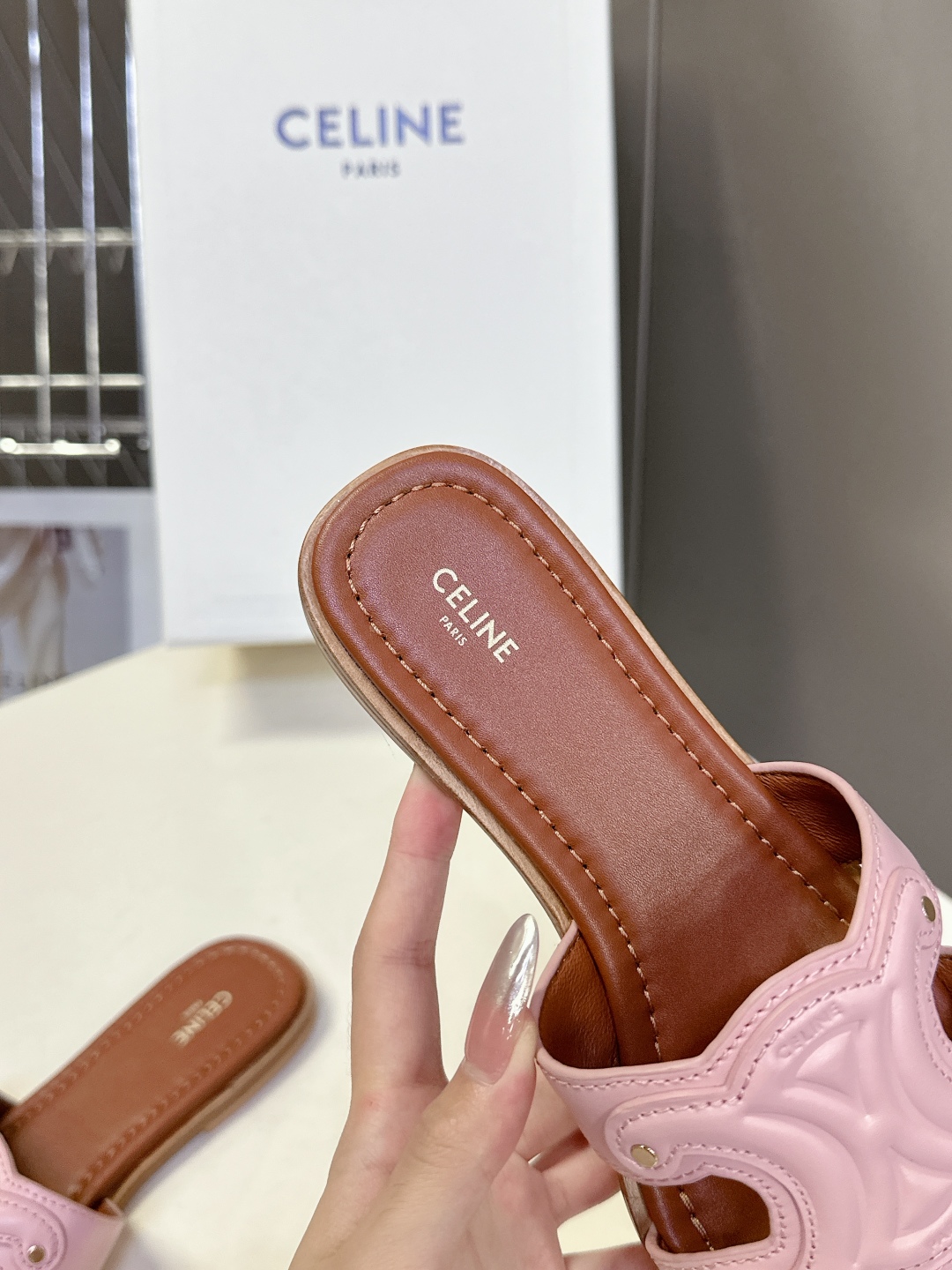  CELINE思琳代级别 春夏新品凯旋门复古罗马凉鞋拖鞋  进出专柜无压力，重工版，拒绝一眼假low货 