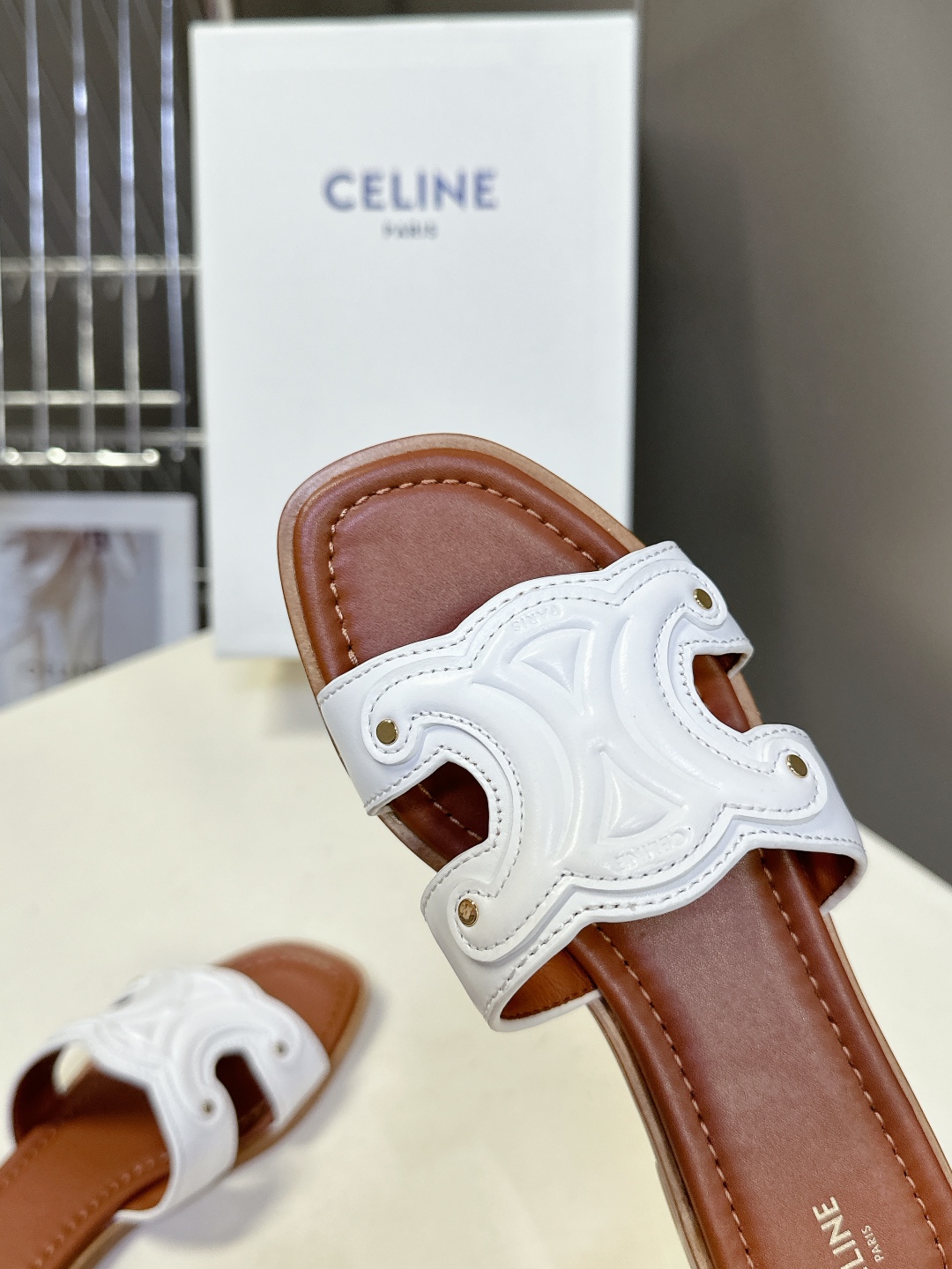  CELINE思琳代级别 春夏新品凯旋门复古罗马凉鞋拖鞋  进出专柜无压力，重工版，拒绝一眼假low货 