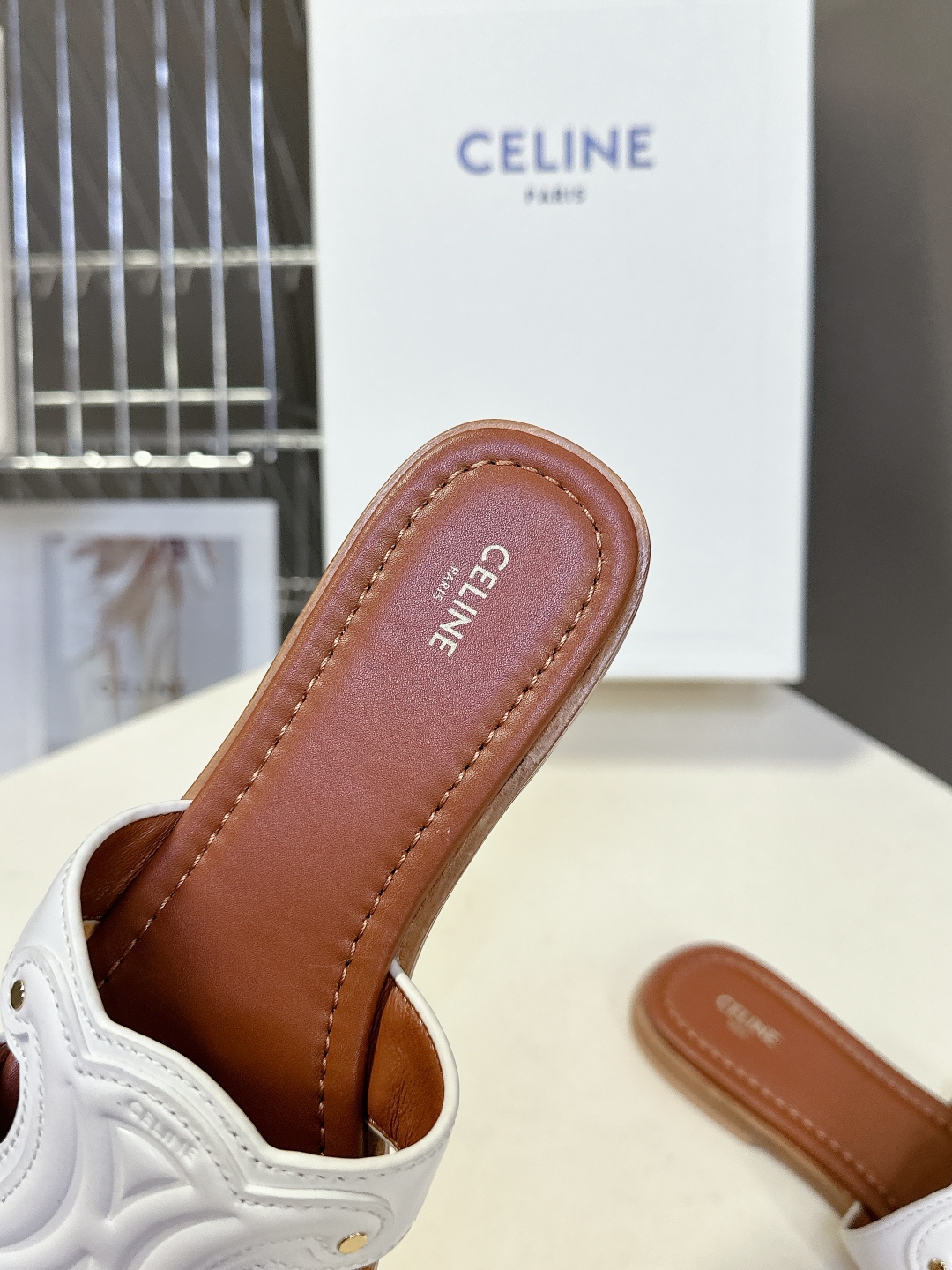  CELINE思琳代级别 春夏新品凯旋门复古罗马凉鞋拖鞋  进出专柜无压力，重工版，拒绝一眼假low货 