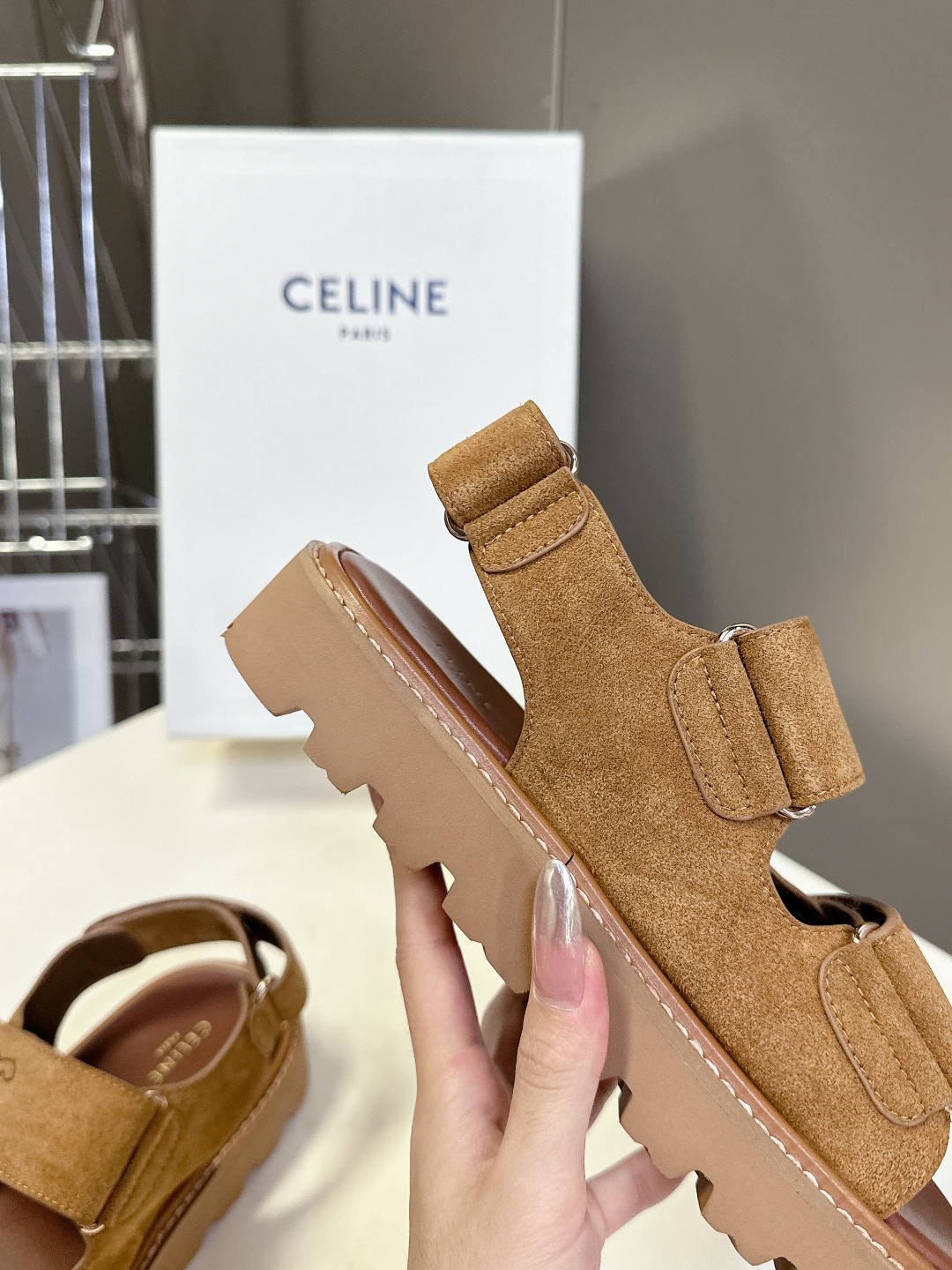  CELINE思琳代级别 春夏新品凯旋门复古罗马凉鞋拖鞋  进出专柜无压力，重工版，拒绝一眼假low货 