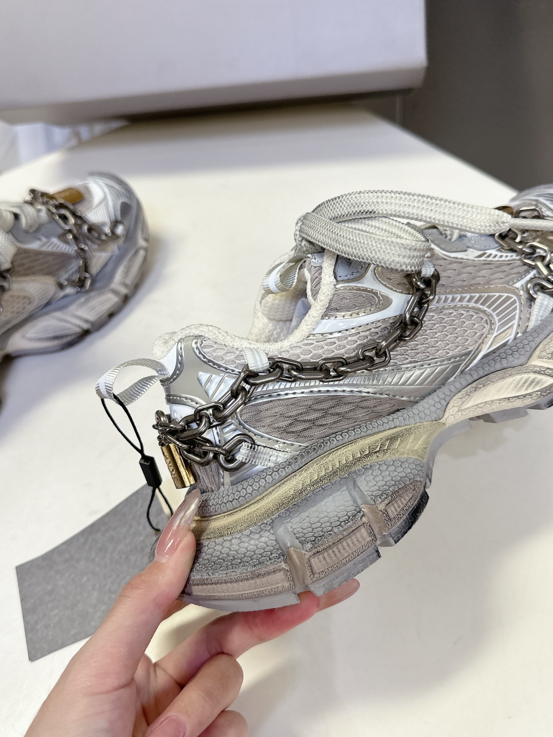 Balenciaga巴黎世家 3XL Sneaker系列 情侣款 链条 老爹鞋 运动鞋
原版购入开发